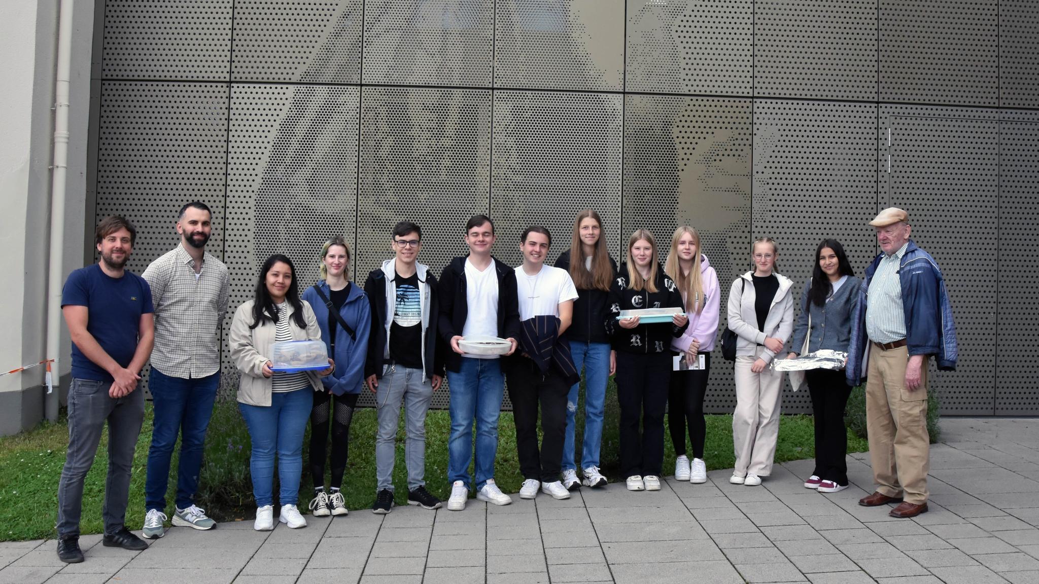Eine Gruppe der Marienschule besuchte das Bruder-Konrad-Haus in Saarbrücken.