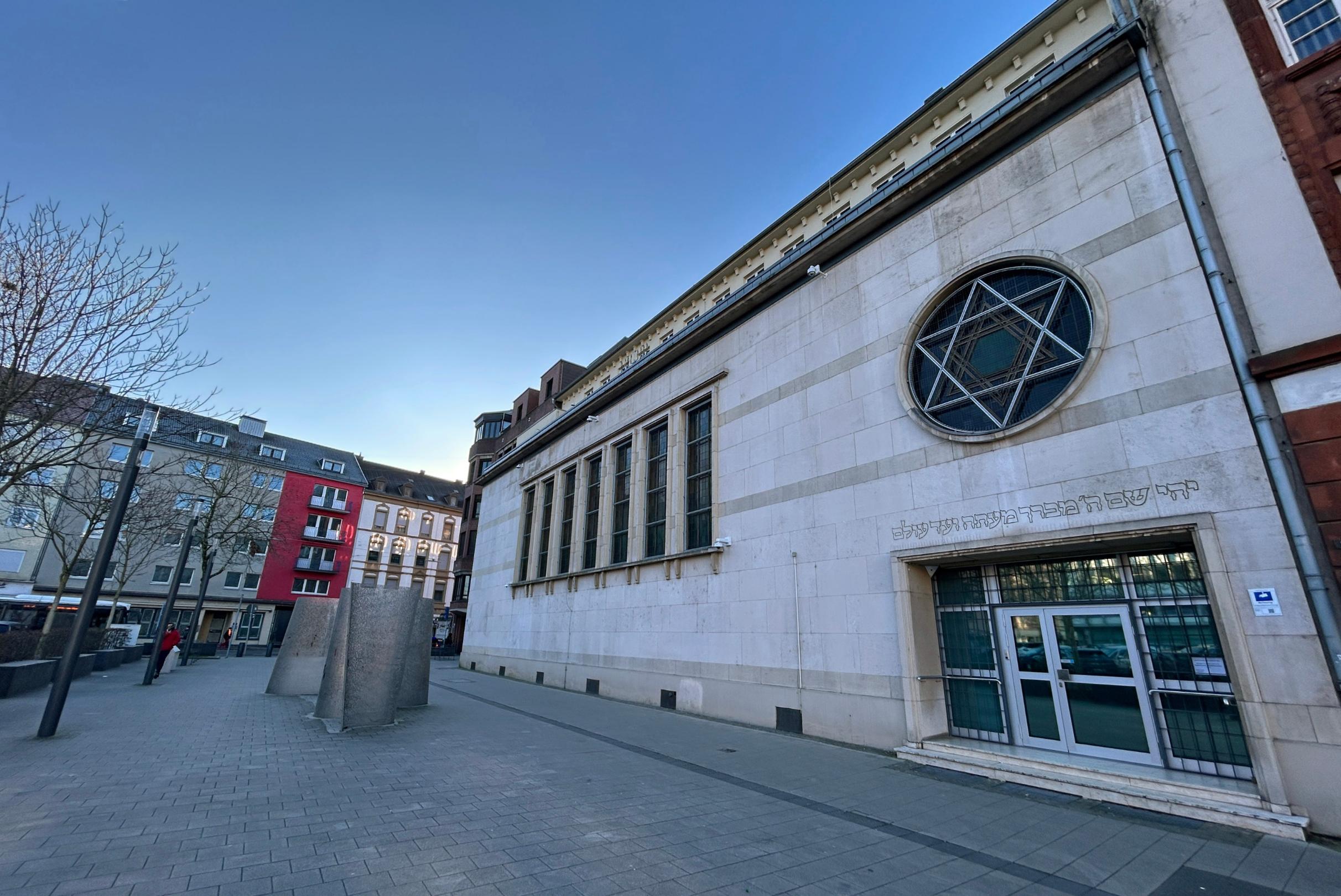 Die Saarbrücker Synagoge am Beethovenplatz.