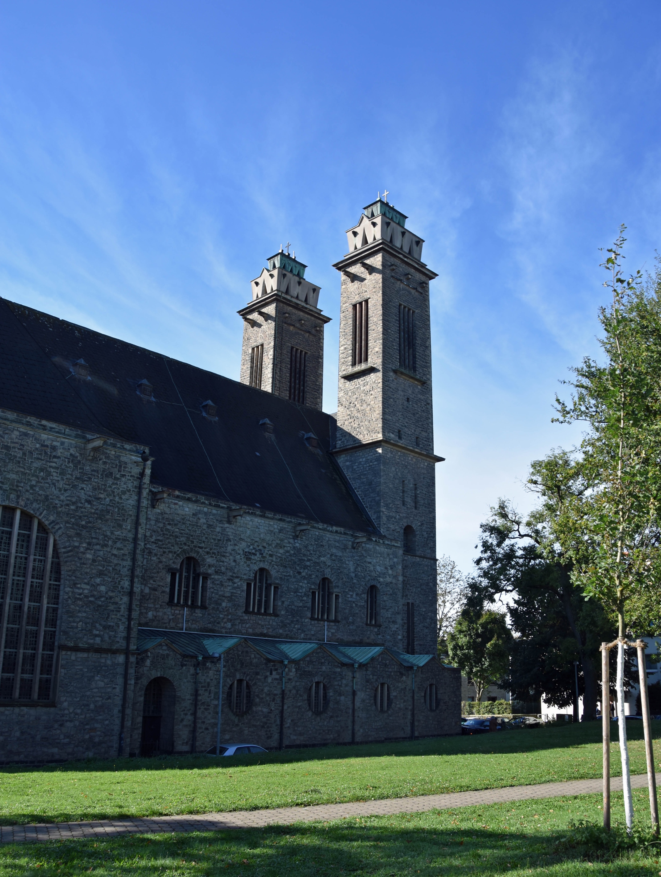 Außenansicht St. Michael Saarbrücken