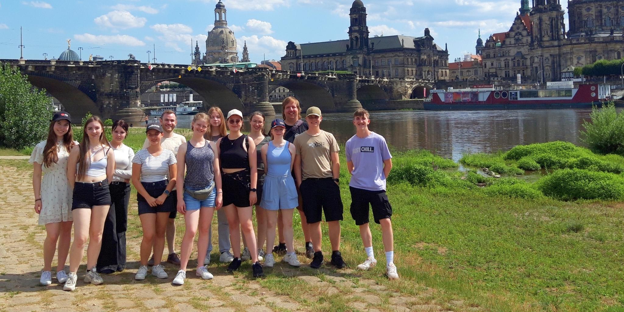 Die Bildungsfahrt der Fachstelle Jugend im Visitationsbezirk Koblenz und des Pastoralen Raums berührte die Jugendlichen.