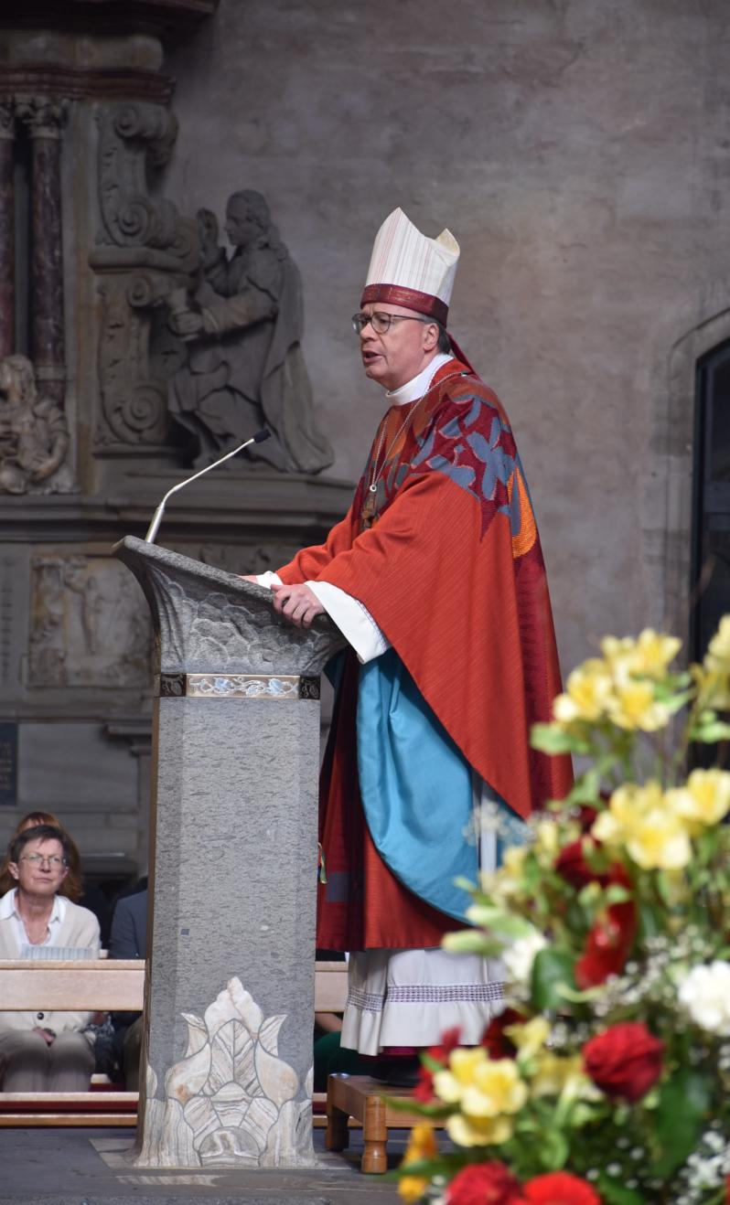 Bischof Ackermann bei der Predigt.