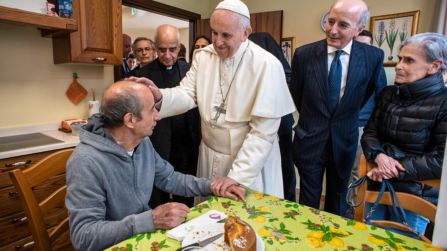 Papst Franziskus hat darauf hingewiesen, dass Menschen mit Demenz „oft Opfer von Gewalt, Misshandlung und Missbrauch“ seien