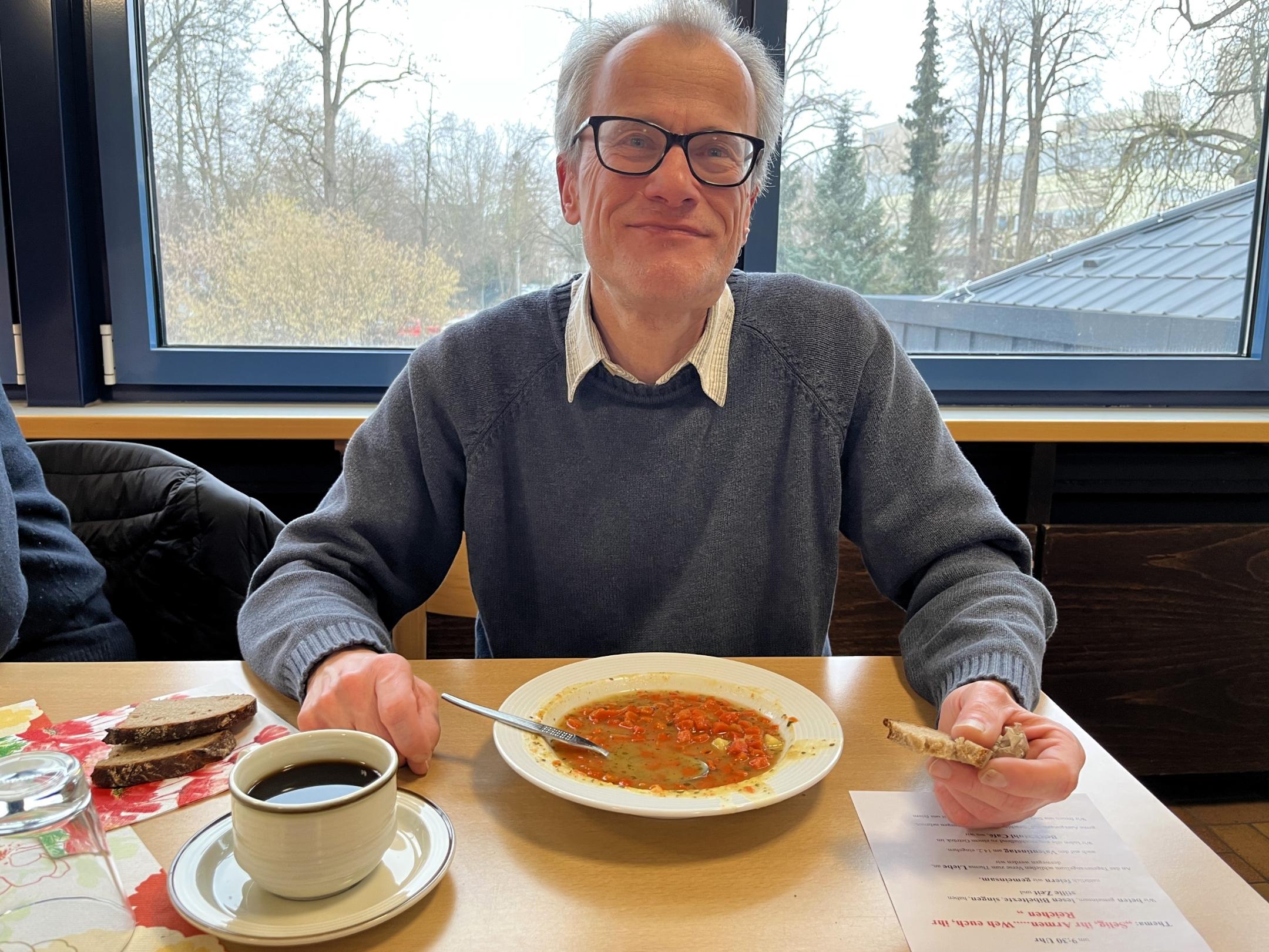 Frank Schötzke fühlt sich wohl im eat&chill.