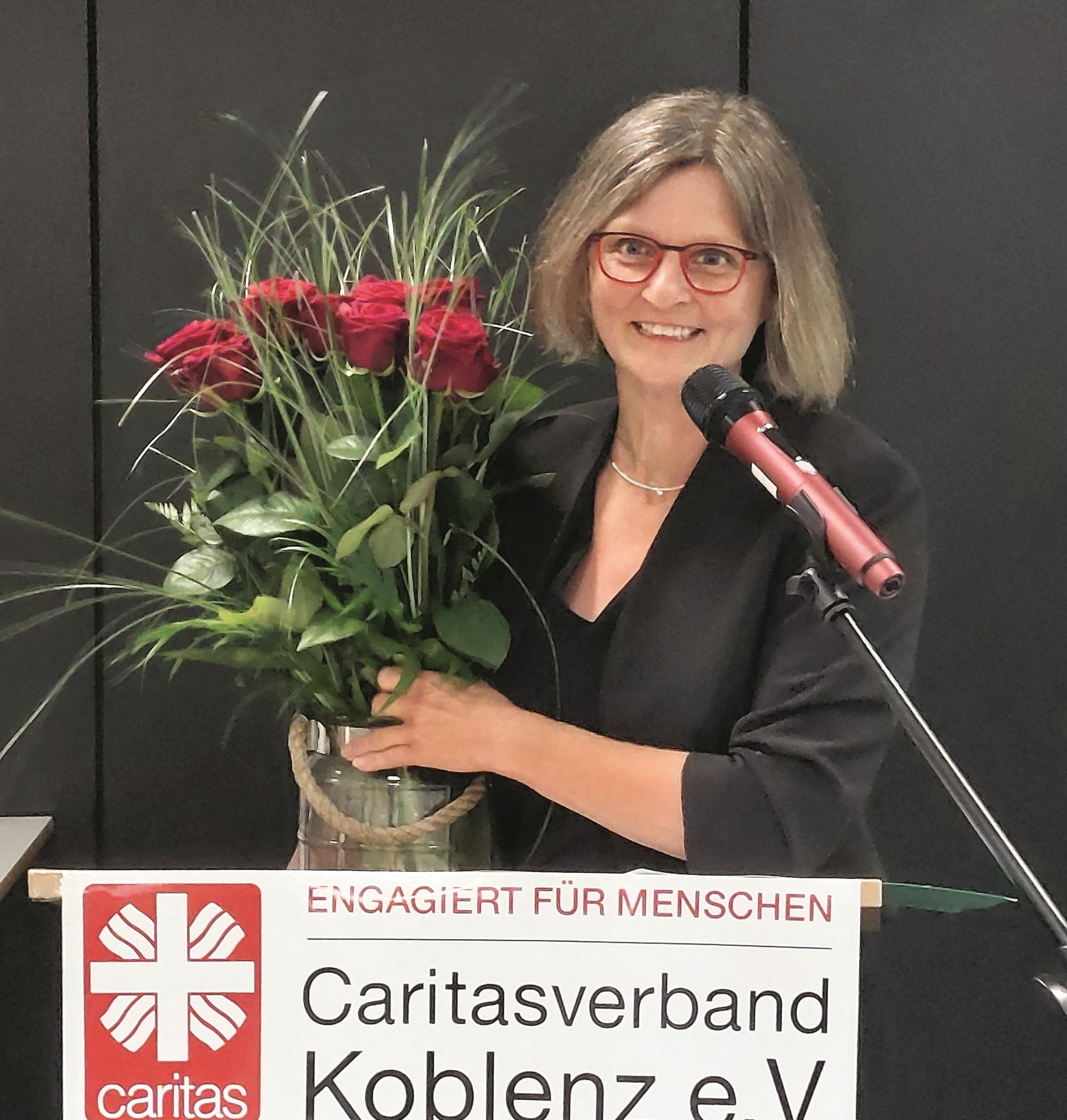 Dankbarkeit, Respekt, Demut: Caritasdirektorin Victoria Müller-Ensel freut sich auf ihre Aufgabe beim Caritasverband Koblenz.