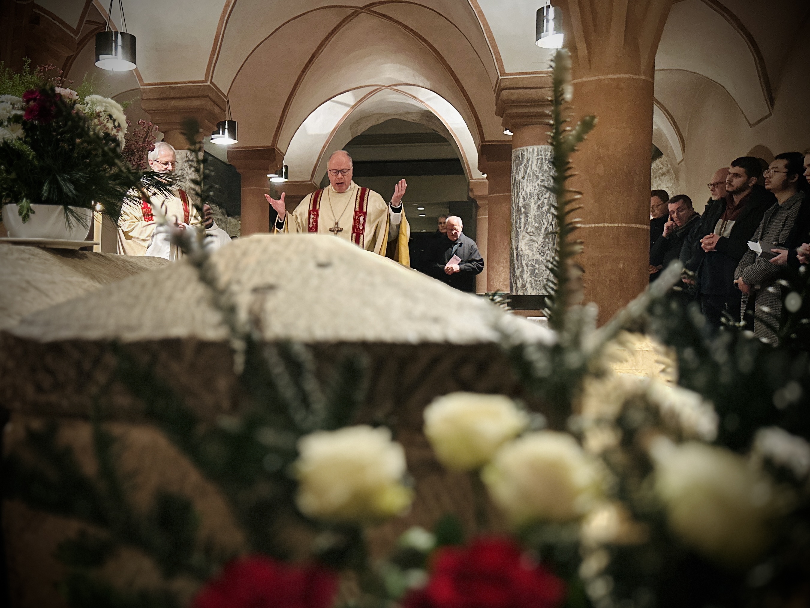 Bischof Stephan Ackermann bei der Eucharistie