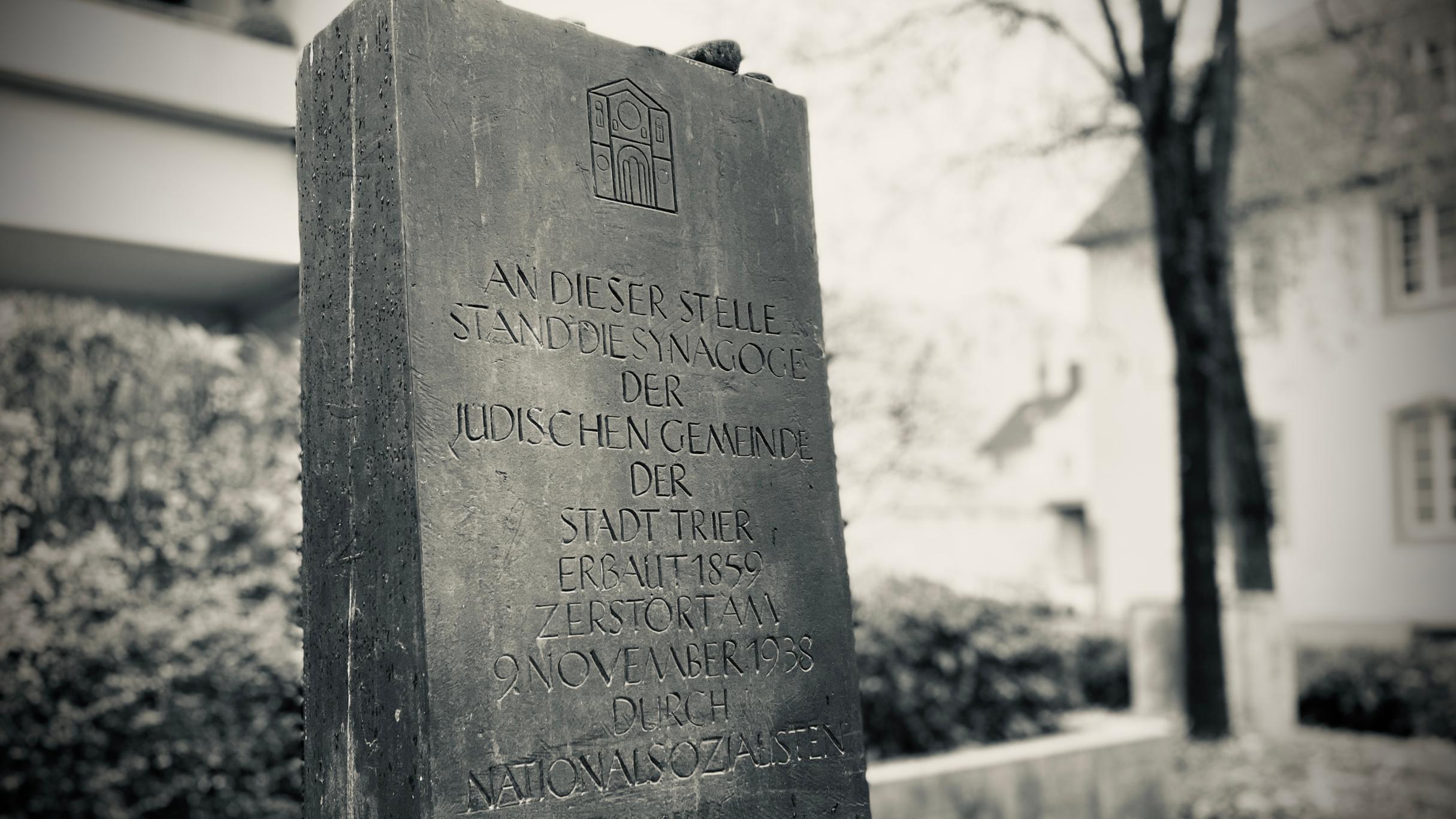 Gedenkstein an der ehemaligen Synagoge in Trier