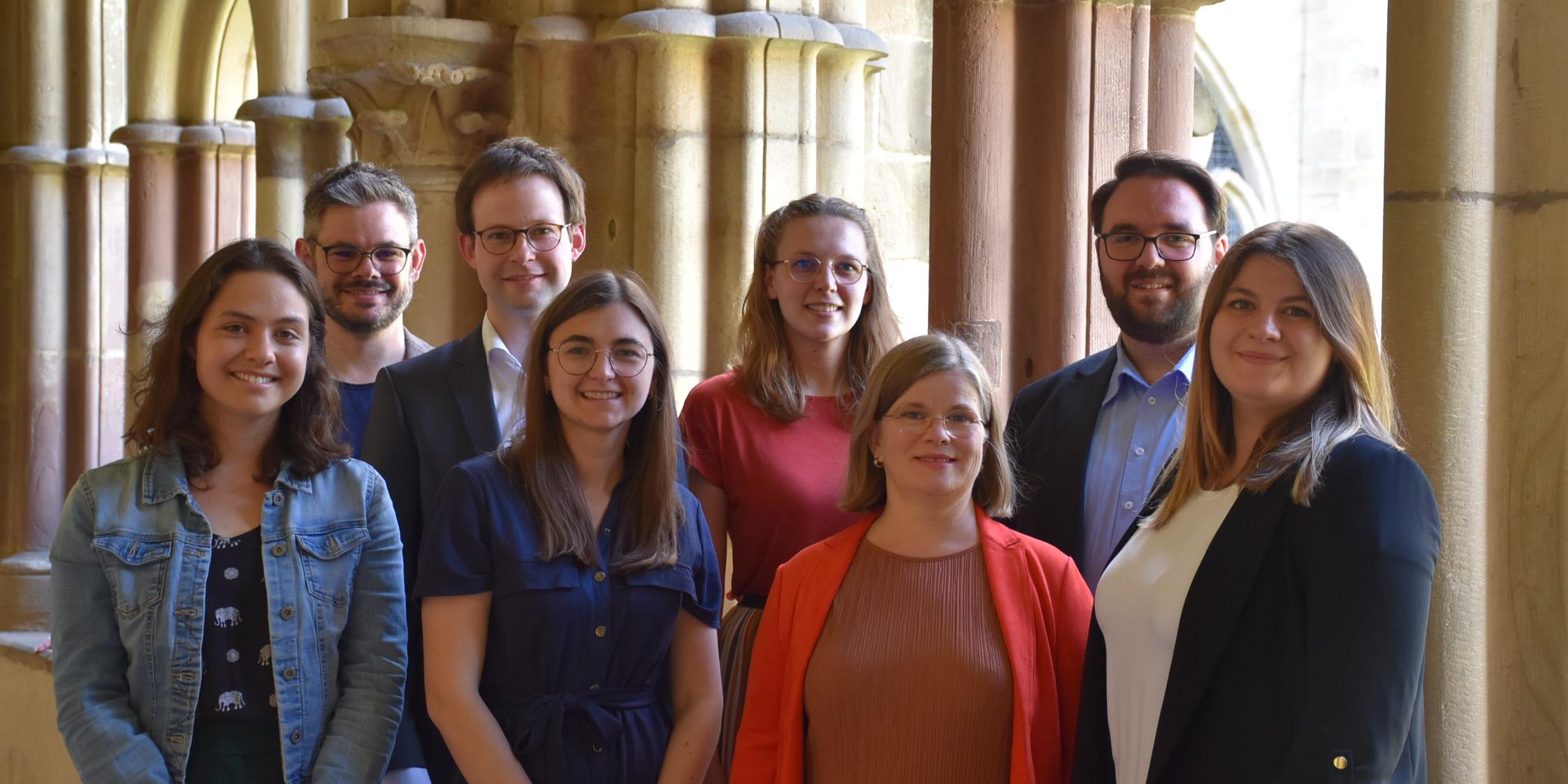 Florian Kunz, Dominik Butenkemper, Isabell Blümling, Christian Bauer. Vorne von links: Elisabeth Pick, Judith Michels, Theresia Stumm, Giulia Hardieß.