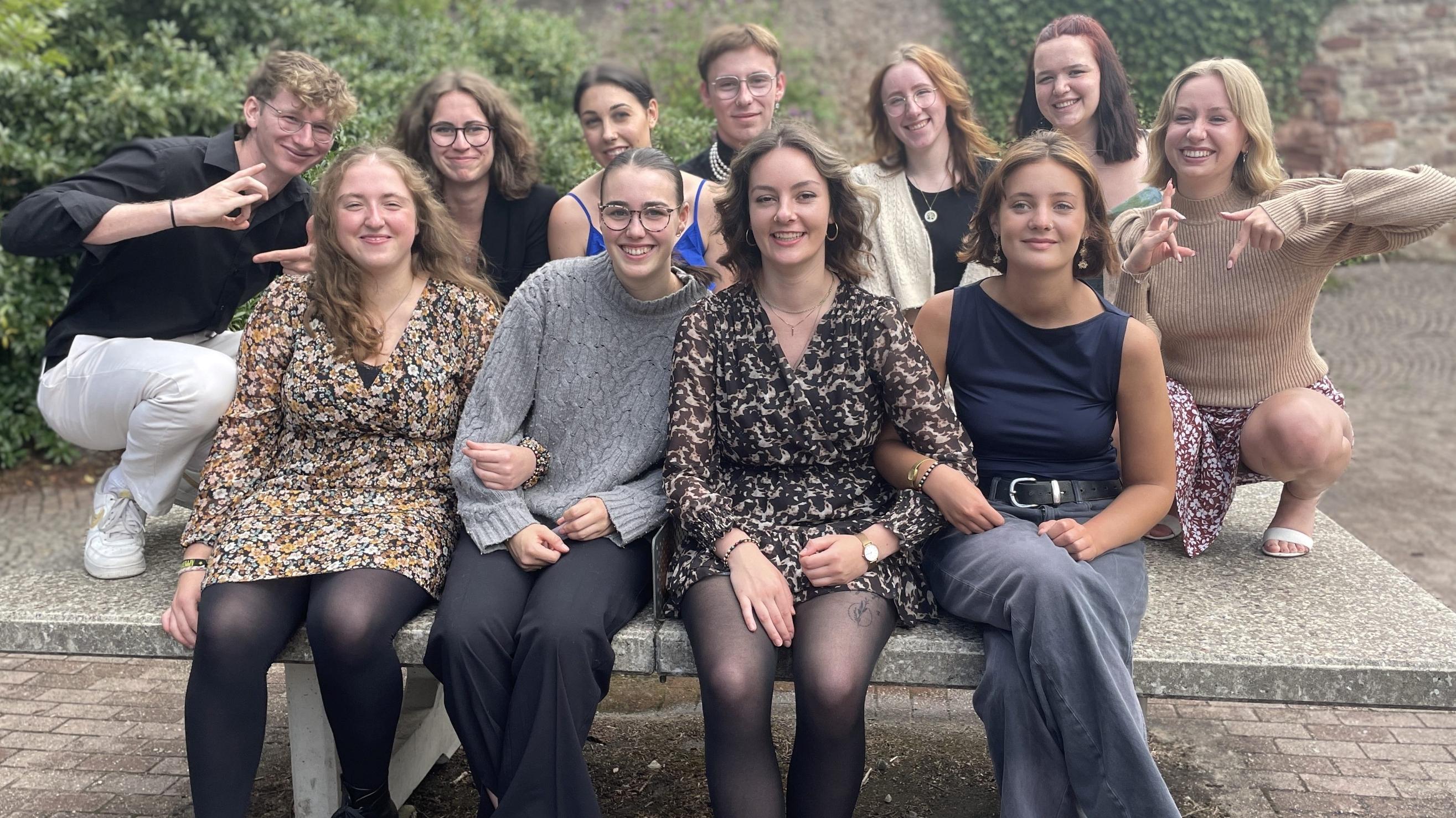 Gruppenfoto der jungen Erwachsenen