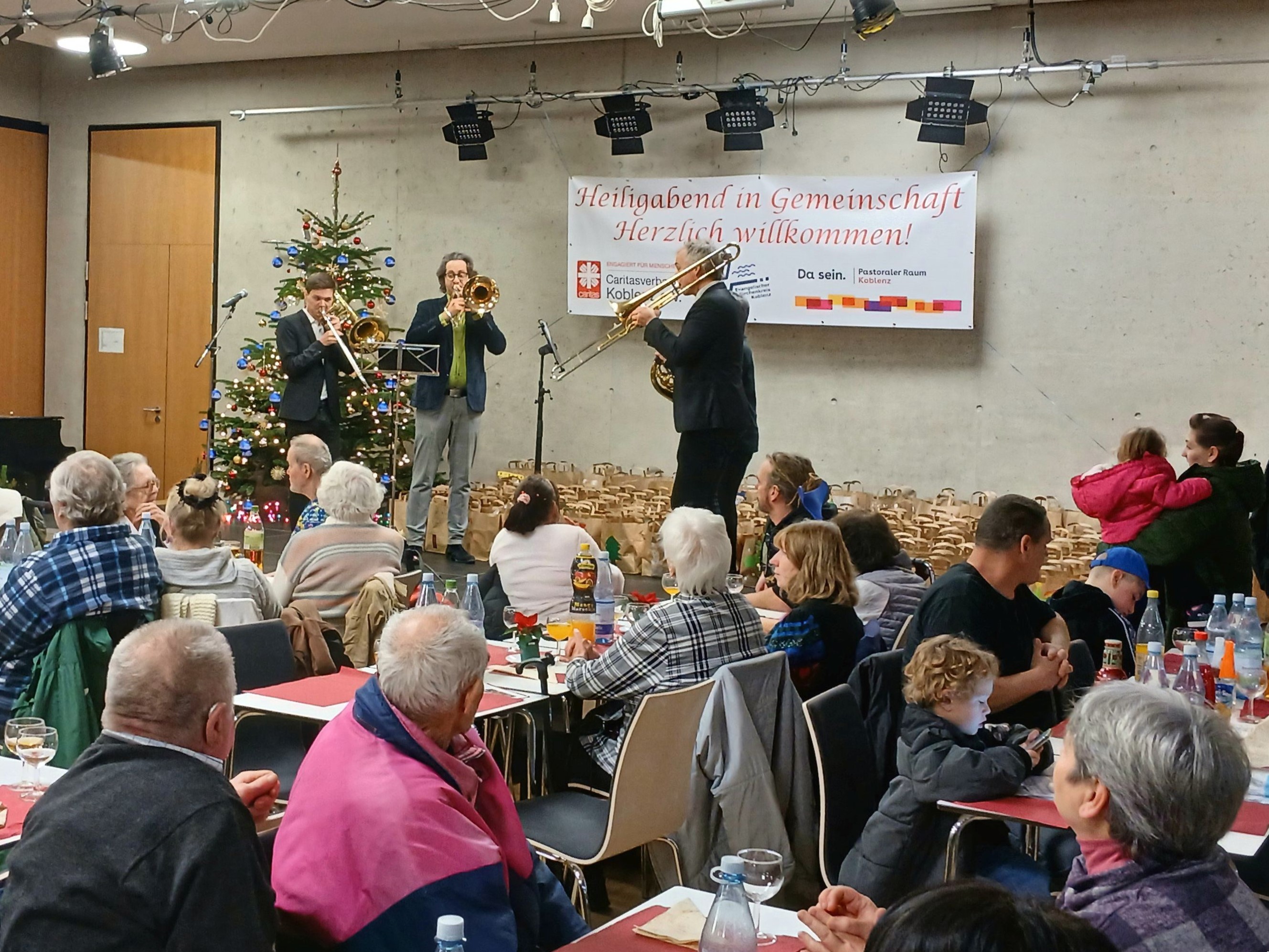 Der Posaunenchor erfüllte bei der Heiligabendaktion in Koblenz den Klangraum mit weihnachtlicher Musik.