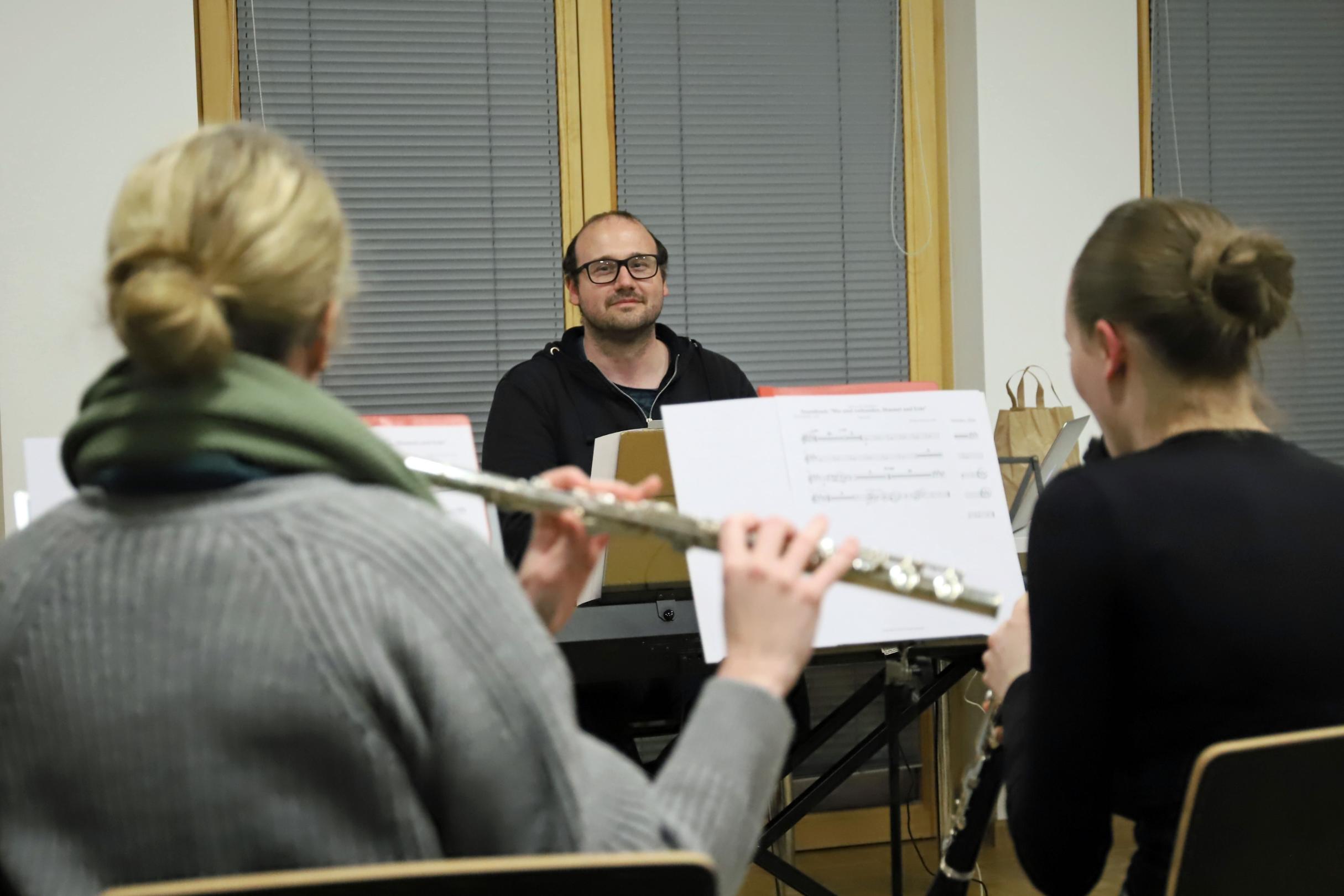 Philipp Schneider bei der Bandprobe