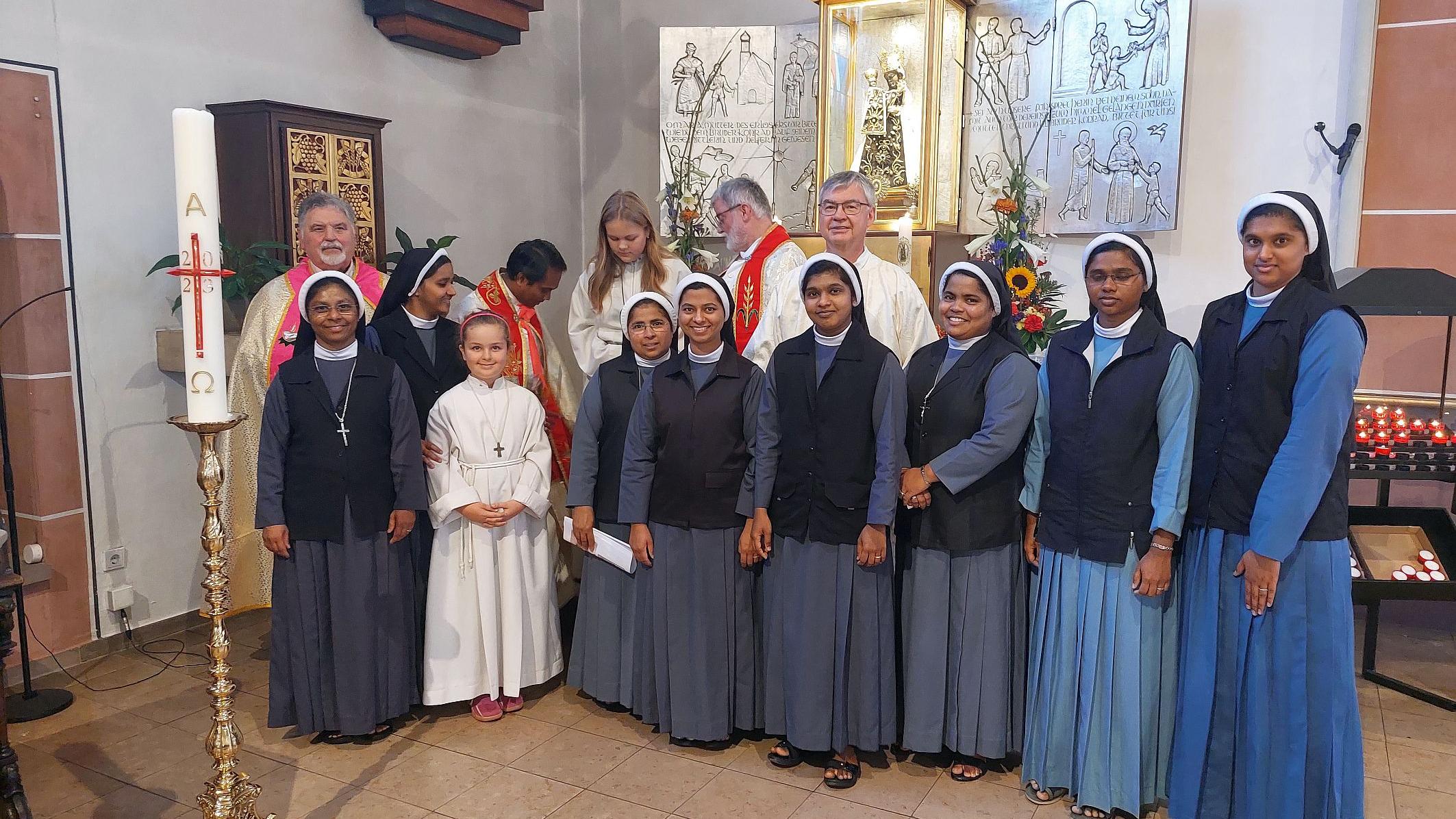 Einen der Gottesdienste bei der Wallfahrt leitete der indische Kooperator – Ordensschwestern aus dem Land gestalteten ihn mit.