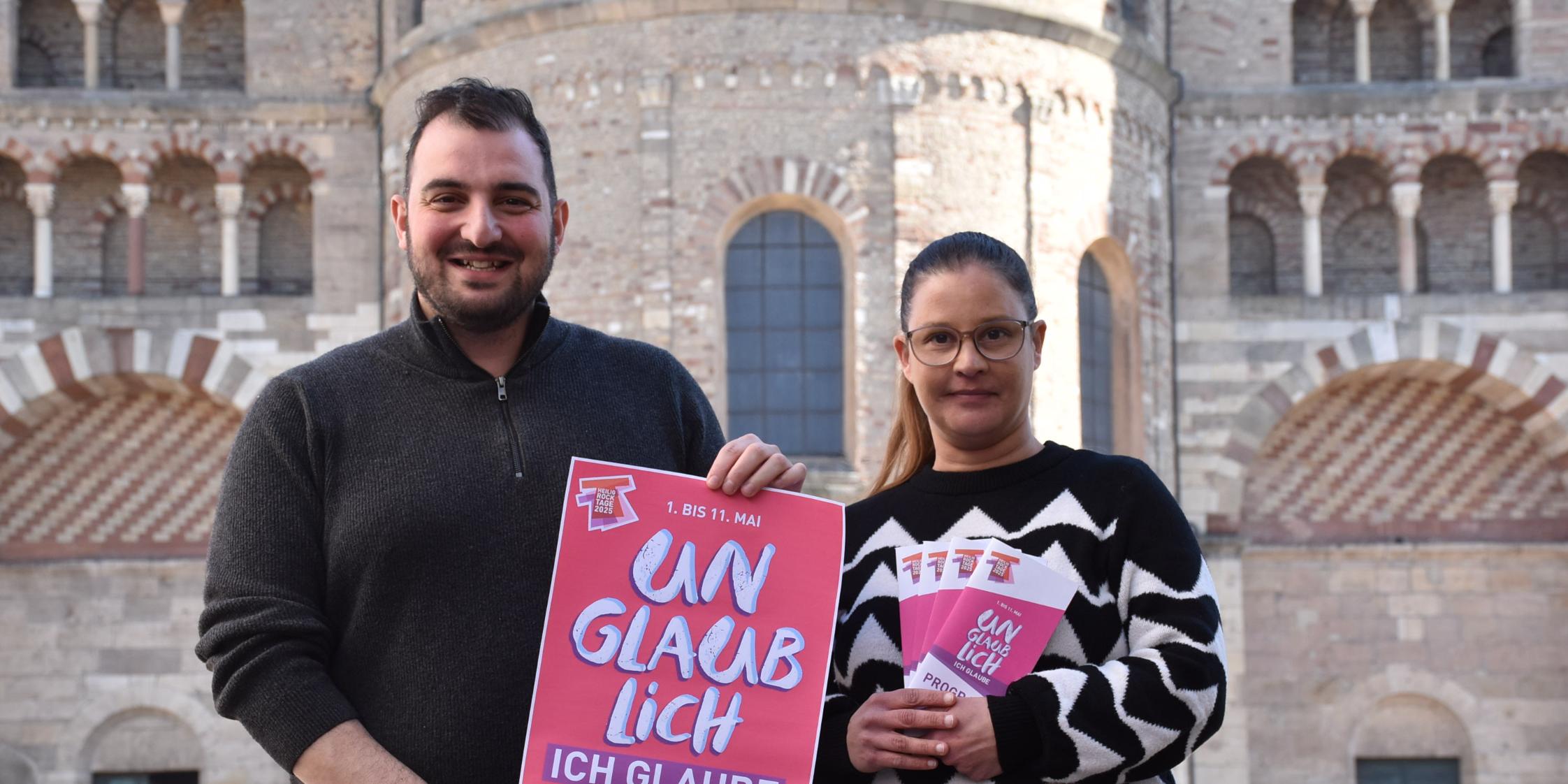Katja Heyna-Jammer und Dario Tumminelli stellen das Programm der Heilig-Rock-Tage vor
