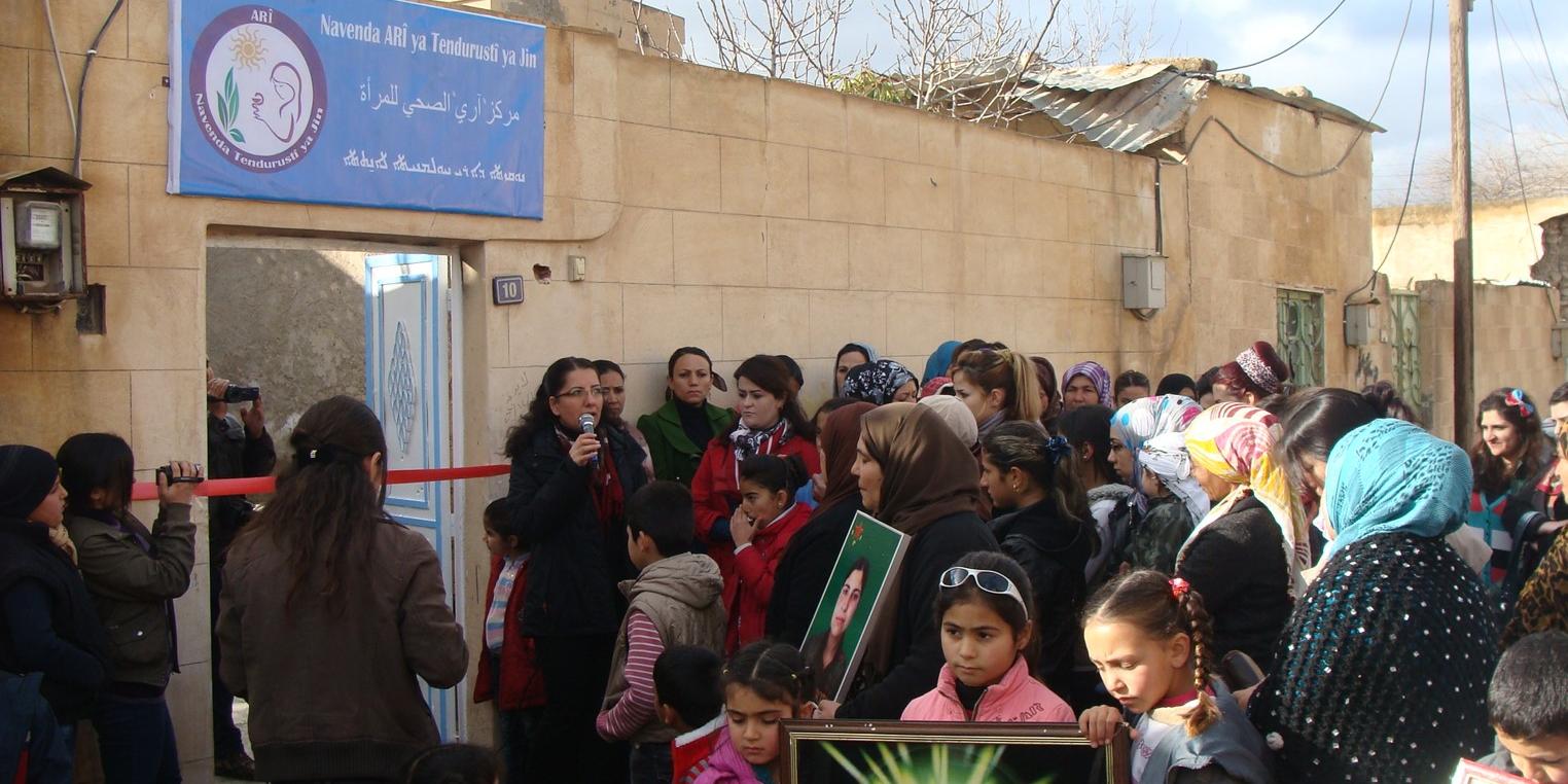 Ein Frauengesundheitszentrum in Rojava (Nordsyrien/Westkurdistan).