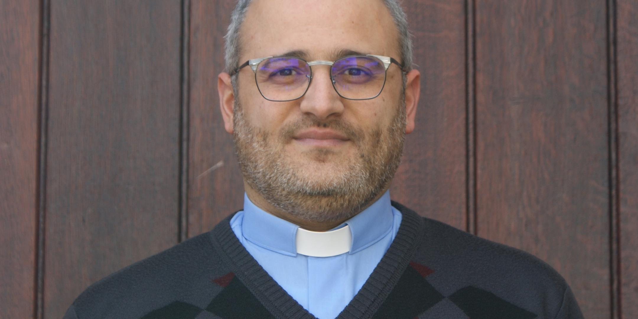 Pfarrer Carlo Yachouh (Foto: Sarah Schött)