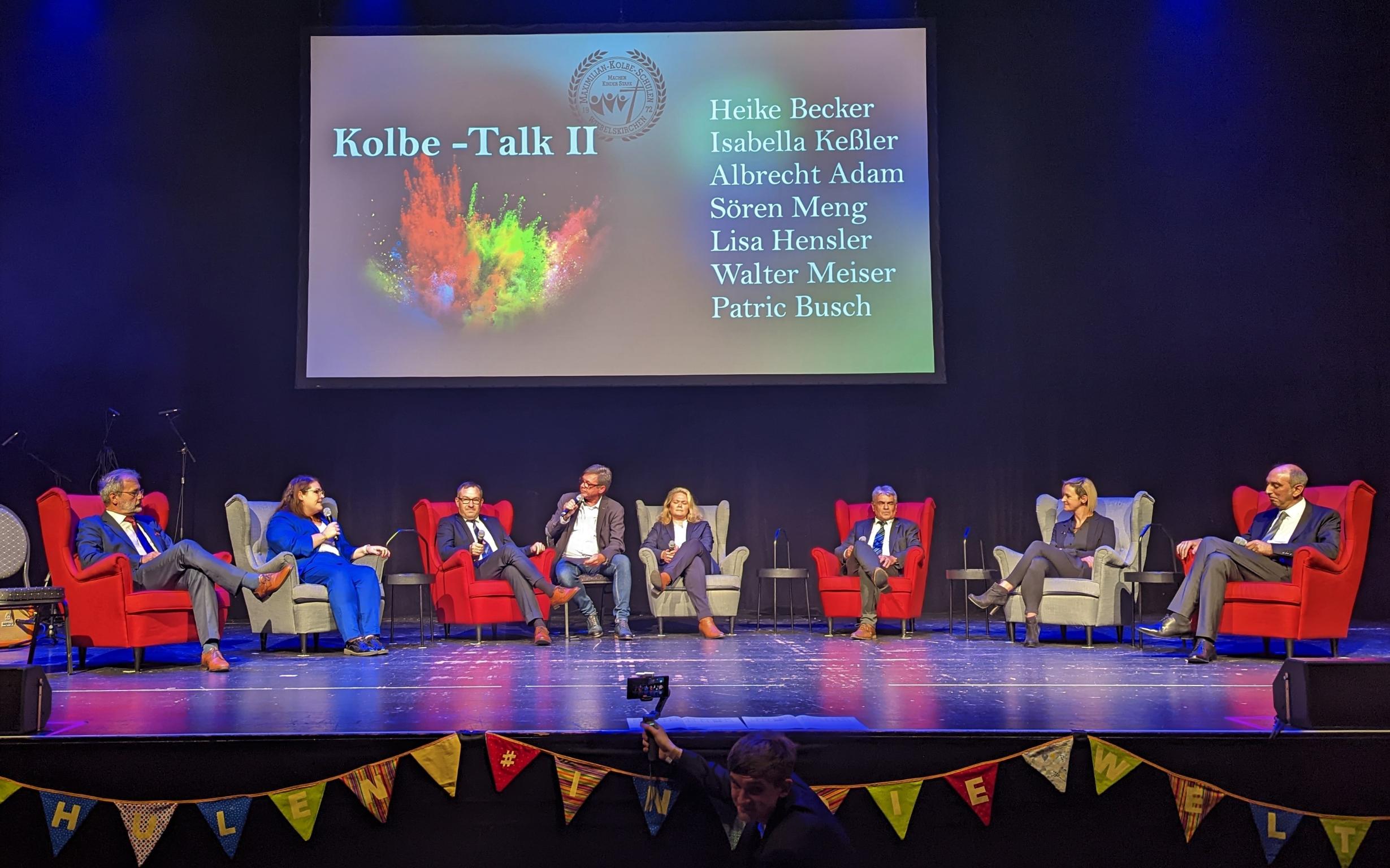 Vertreter aus Politik und Kirche während einer Talkrunde Foto: Anja Kernig