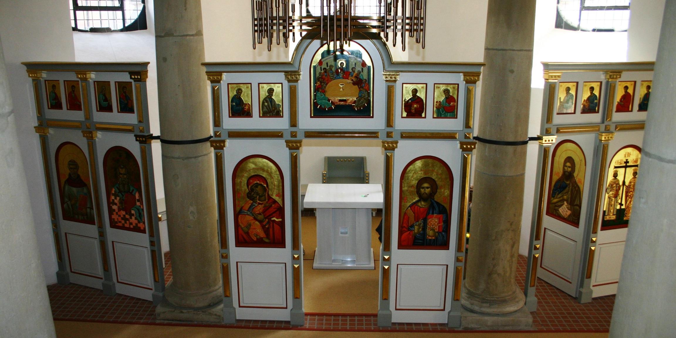 In der Athanasiuskapelle im Trierer Dom haben orthodoxe Christen einen eigenen Raum für Gottesdienste