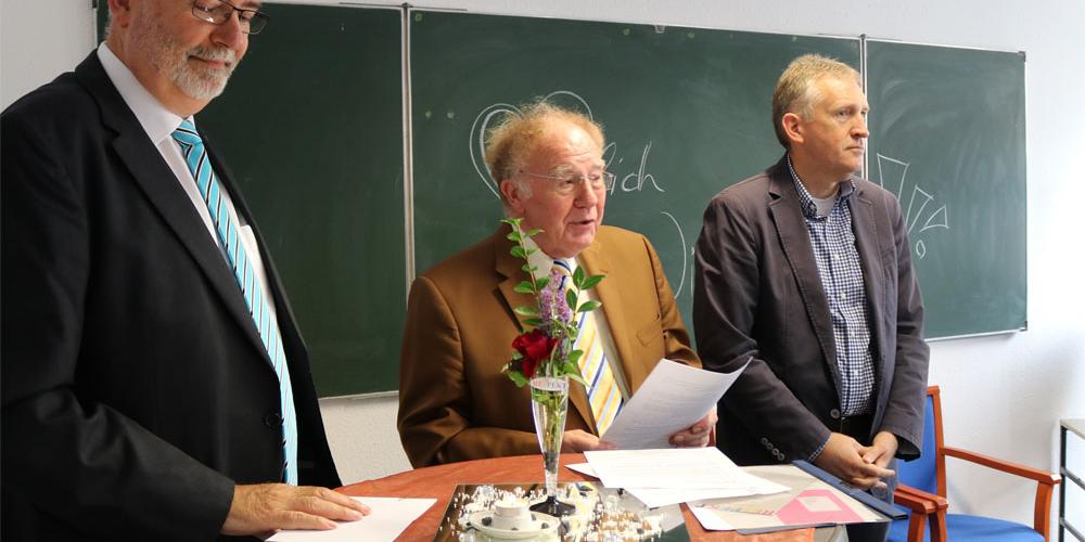 vlnr: Udo Blank (DW Saar), Horst Ziegler (KEB) und Landrat Patrik Lauer bei der Vorstellung des Projektes „Respekt“