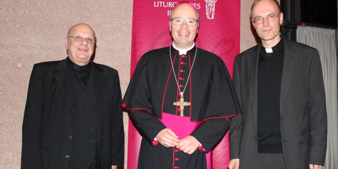 Bischof Dr. Stephan Ackermann mit dem bisherigen DLI-Leiter Prälat Dr. Eberhard Amon (li.) und dem Nachfolger Dr. Marius Linnenborn (re.)