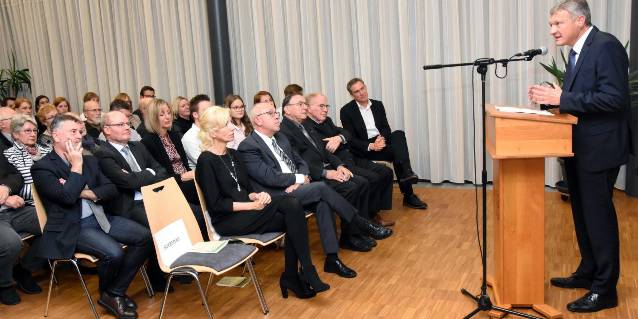 Landtagspräsident Stephan Toscani sprach über „Erinnerung – warum und wozu?“ (Foto: Gerhard Alt)