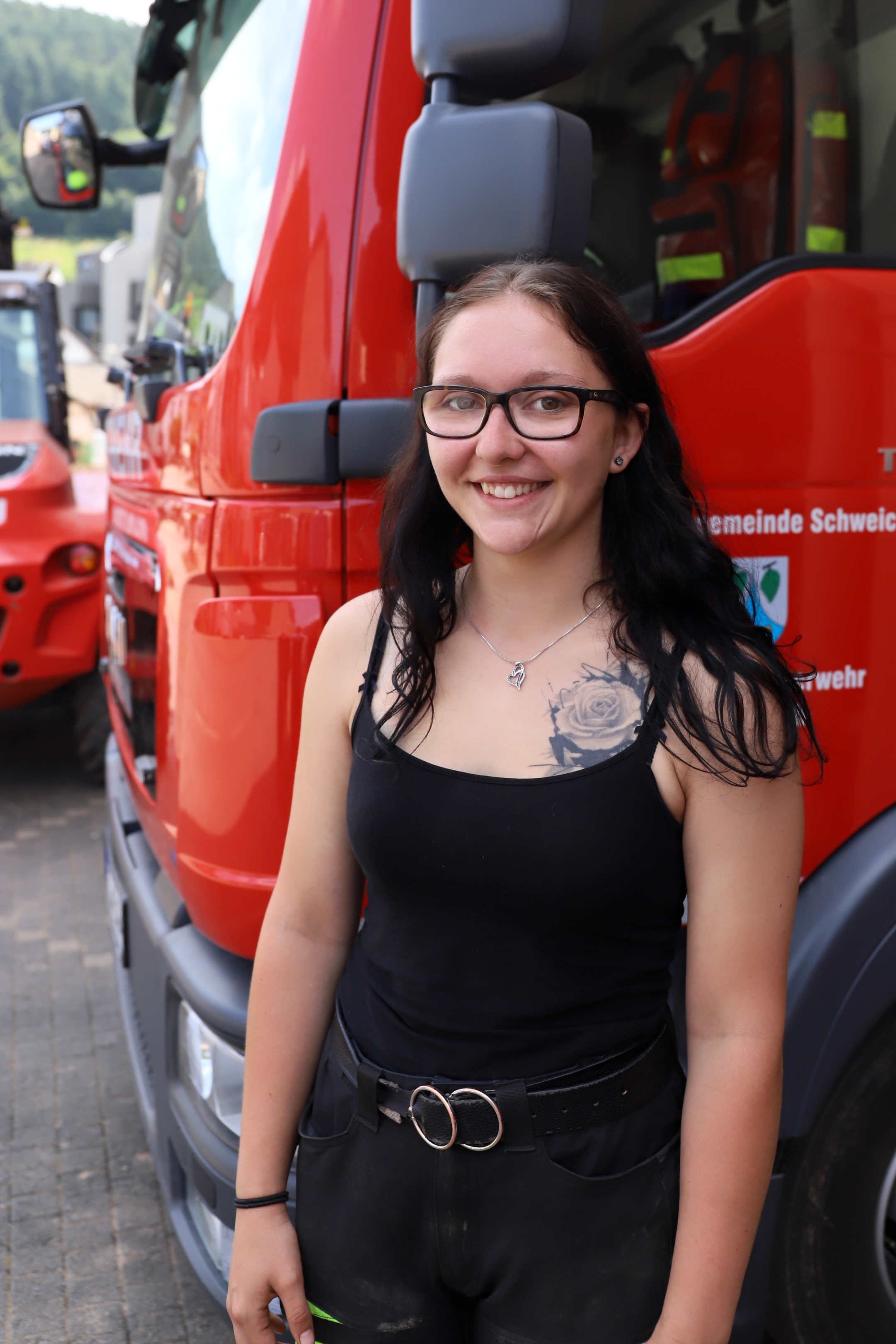 Die 18-jährige Svenja Berg setzt sich seit einer Woche ehrenamtlich in ihrem Heimatdorf ein