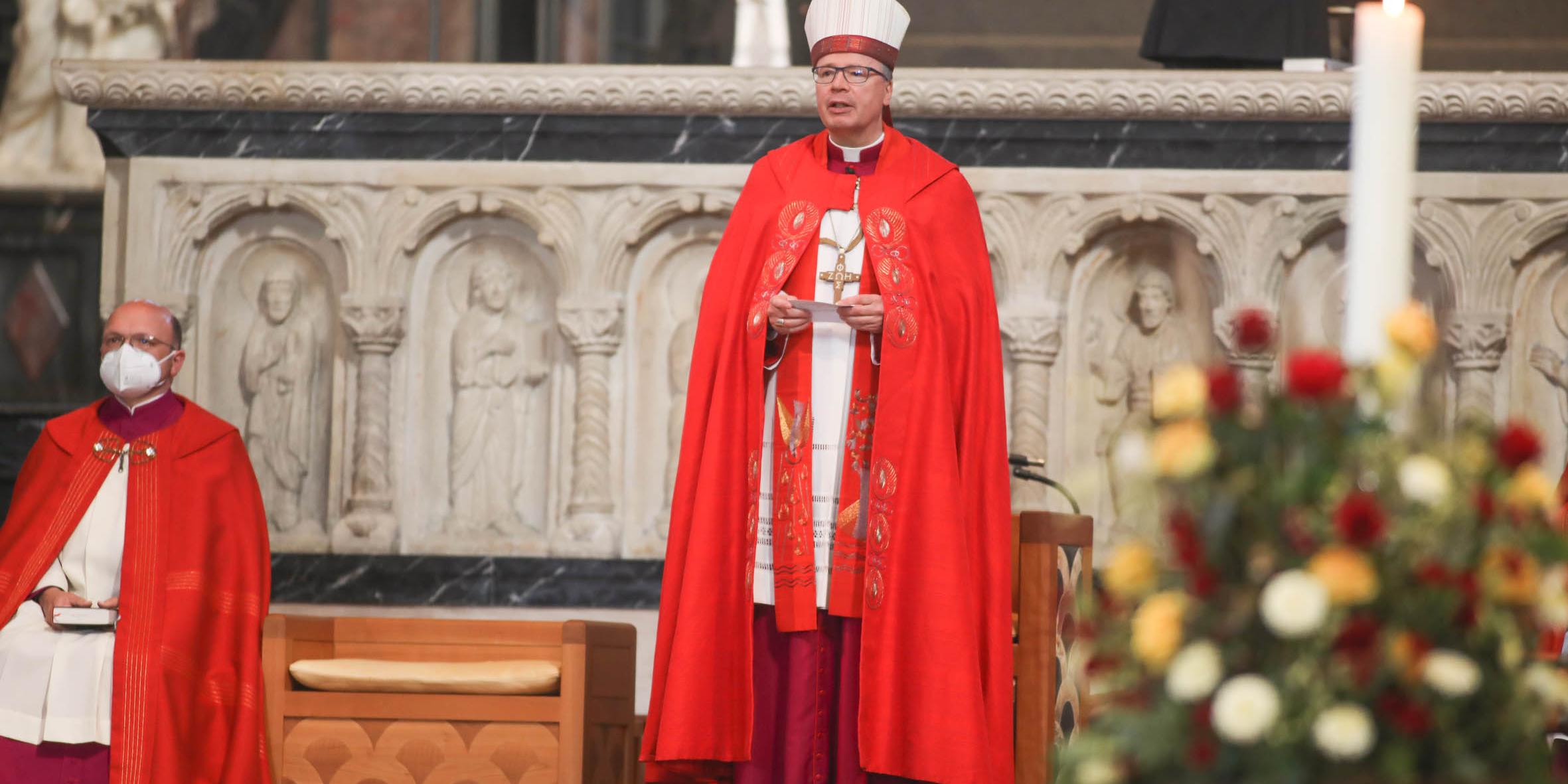 Bischof Ackermann bei der Abschluss-Vesper