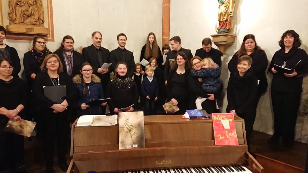 Der Junge Chor TonLAGE der Kirchengemeinde Maria Himmelfahrt in Völklingen-Geislautern ist mit dem Kulturpreis des Regionalverbands Saarbrücken ausgezeichnet worden. Foto: Chor