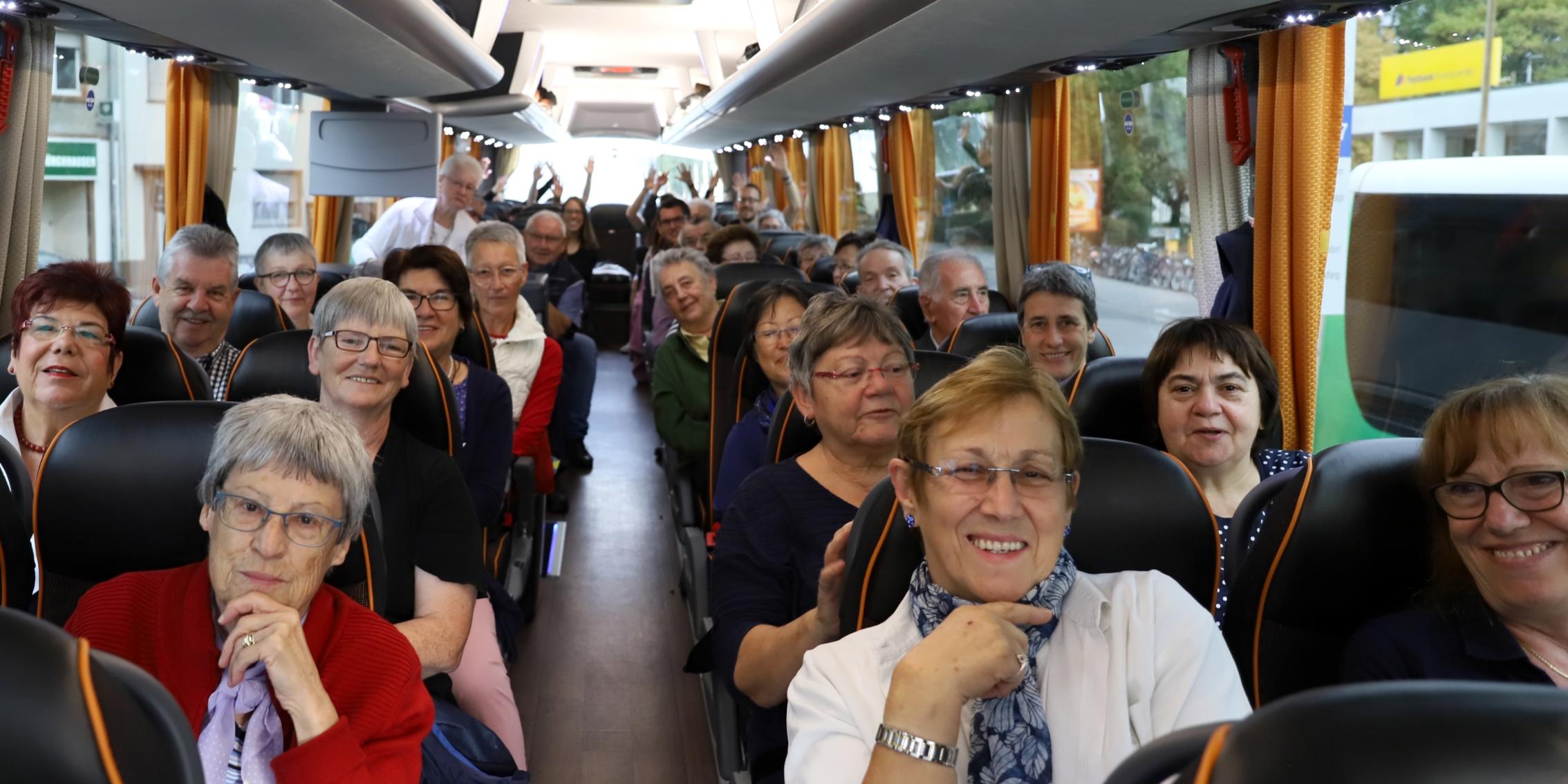 Mit viel Vorfreude geht die Busreise zur Wallfahrt nach Lourdes los