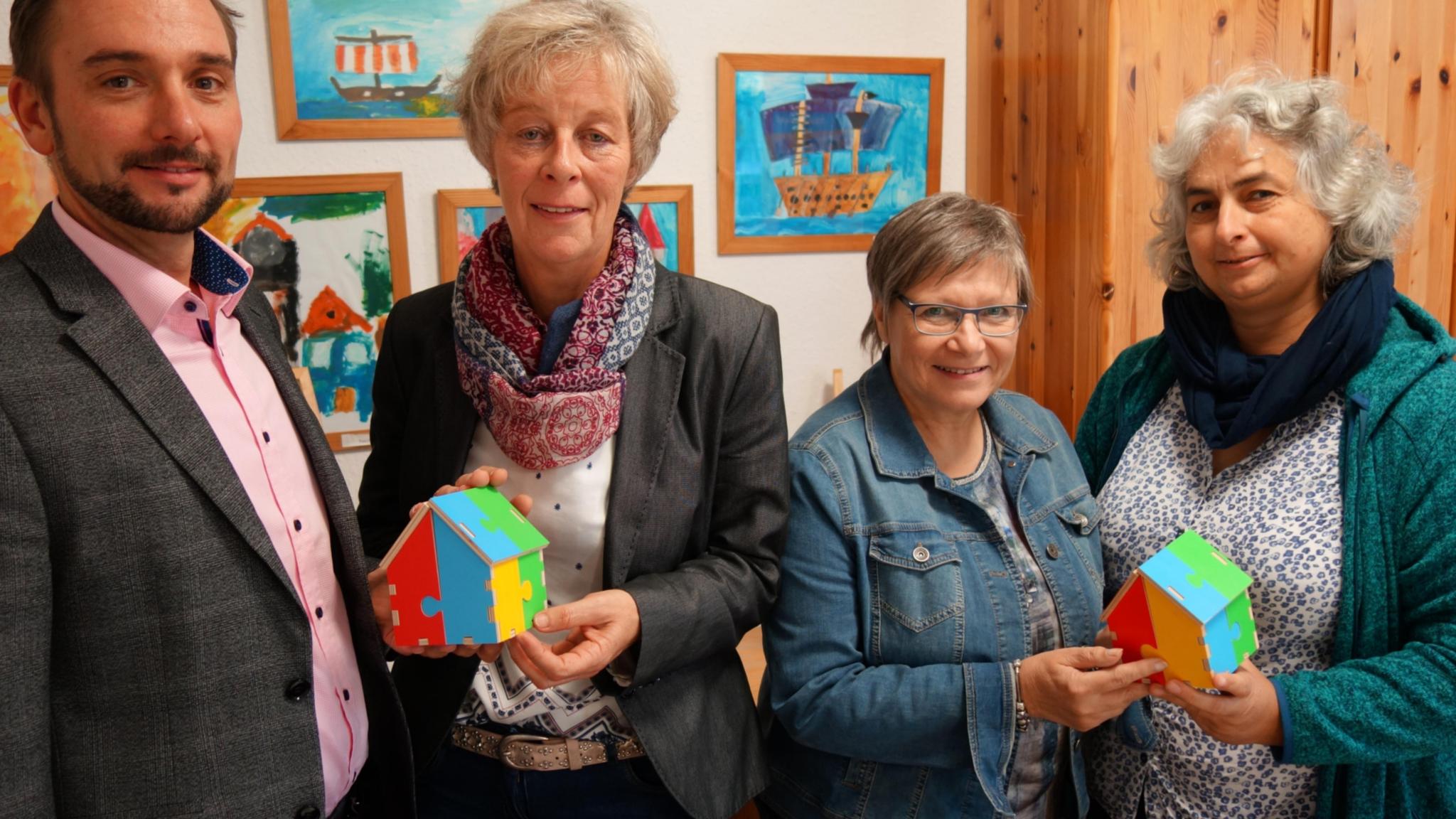 Nils Zimmermann (Neuwied), Beatrix Simon-Röder (Neuwied), Erika Heinen (Bad Neuenahr-Ahrweiler) und Felicitas Flöthner (Koblenz).