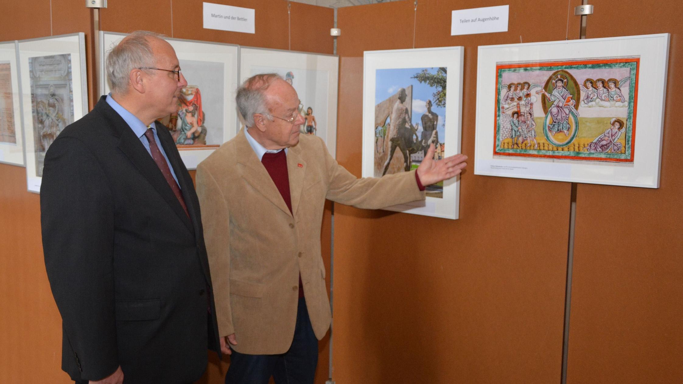 Die Koordinatoren der Ausstellung: Horst Drach (links) und Hans-Georg Reuter (rechts)