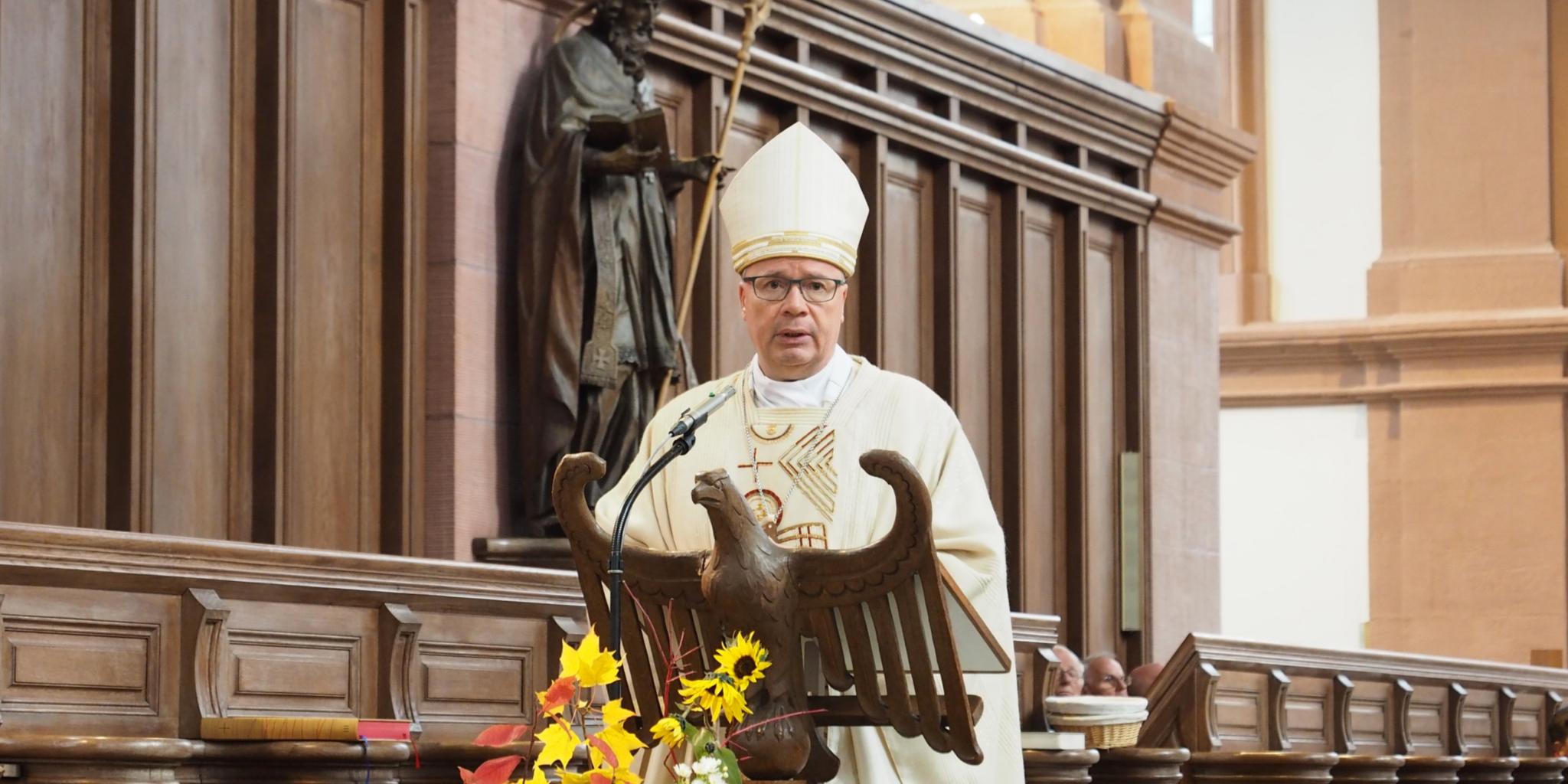 Bischof Ackermann bei der Predigt (Foto: Stefan Endres/Bistum Trier)