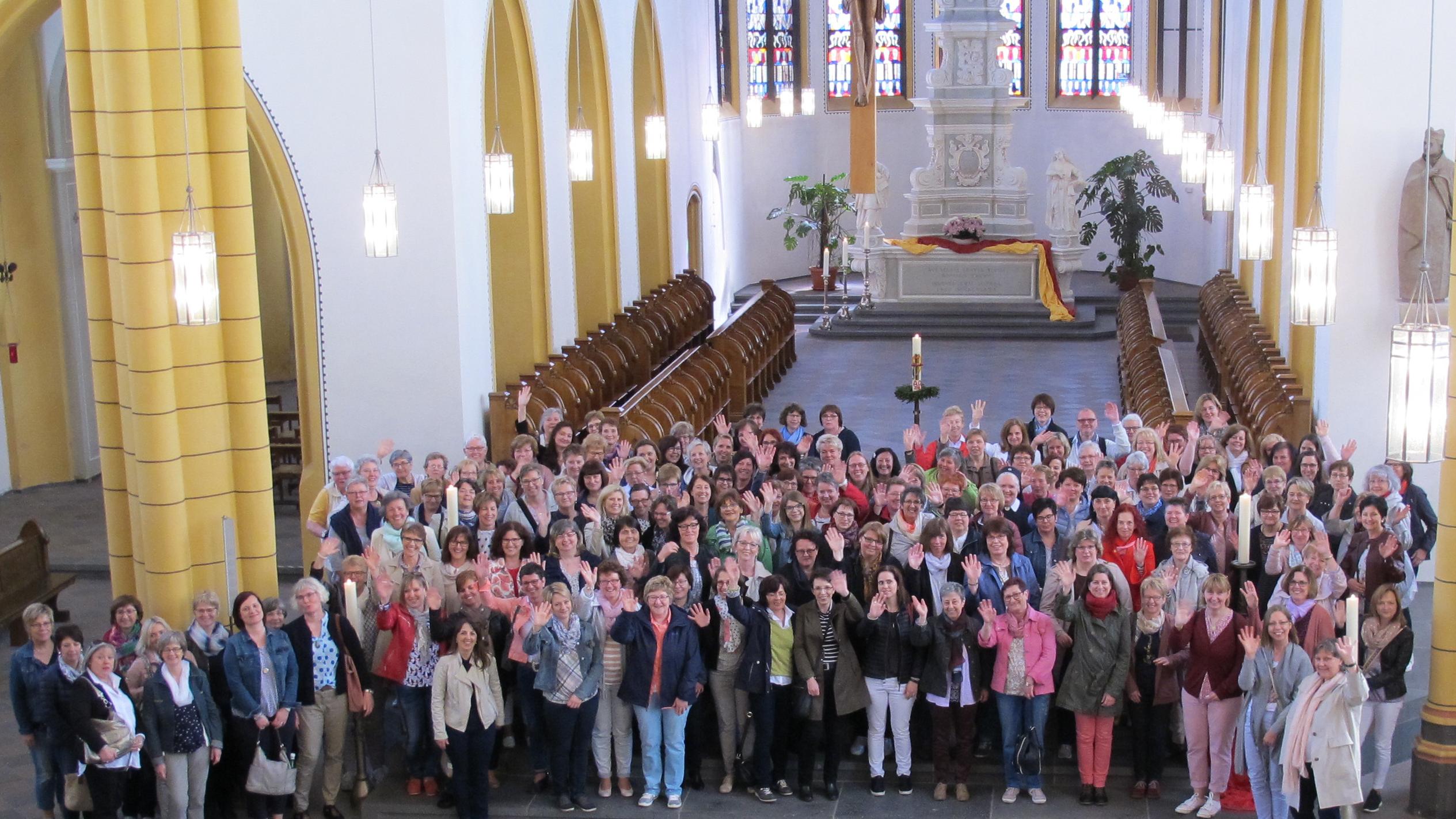 Beim Gottesdienst in der Jesuitenkirche