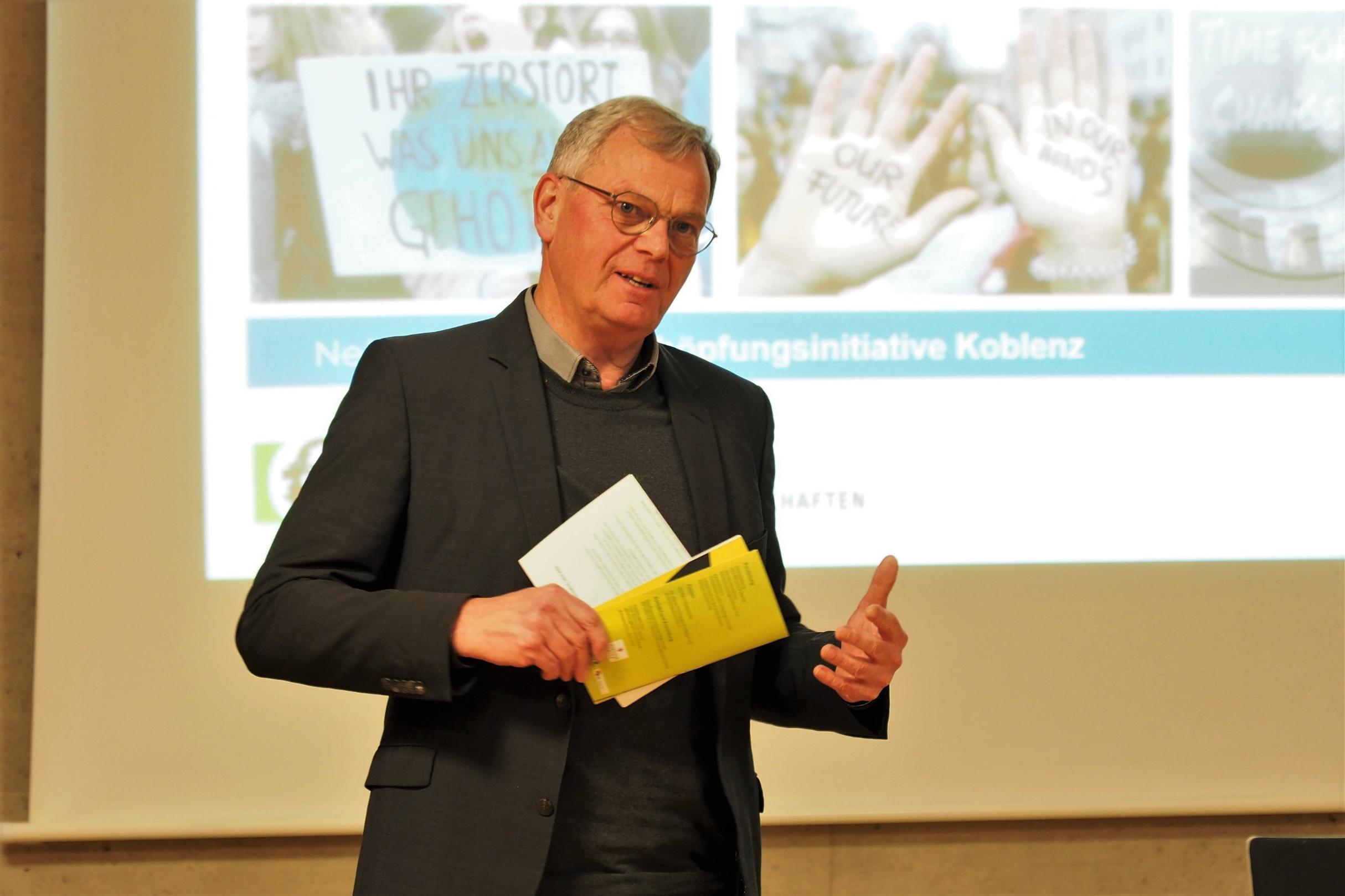 Generalvikar Dr. Ulrich von Plettenberg gab einen Überblick über den Stand der Klimaschutzbemühungen des Bistums Trier. Foto: Stefan Endres