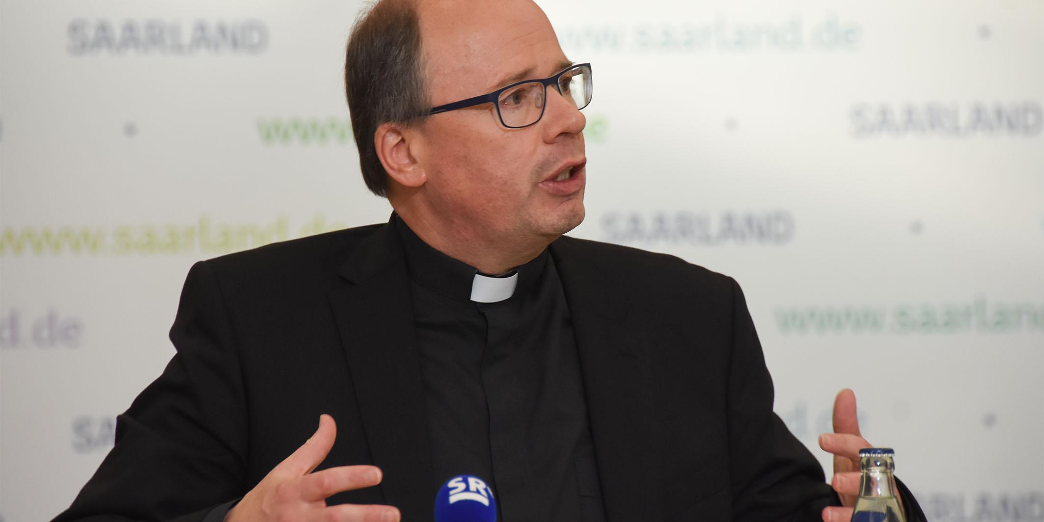 Bischof Dr. Stephan Ackermann stellte sich bei der anschließenden Landespressekonferenz den Fragen der Medienvertreter.