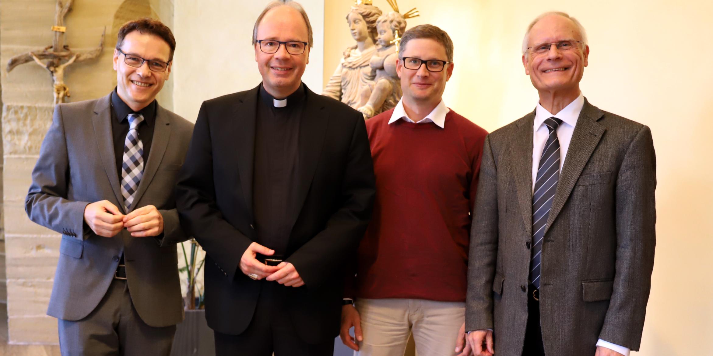 Professor Udo Lehmann, Bischof Dr. Stephan Ackermann, Professor Christoph Nebgen und Professor Reinhold Bohlen