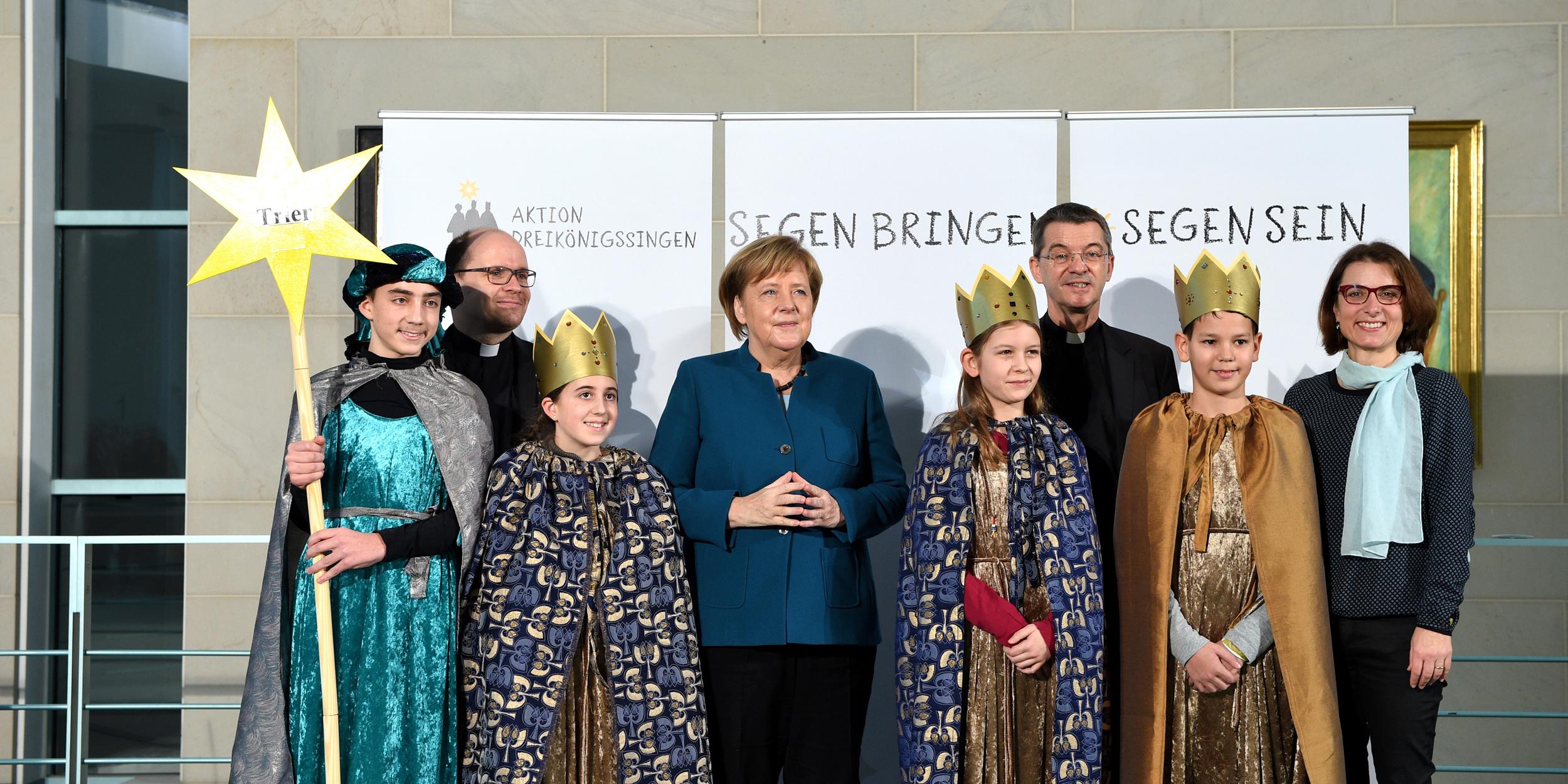 Angela Merkel bergüßte die Gruppe aus Konz und schüttelte Damian, Liane, Jana und Nick die Hand (vlnr.)