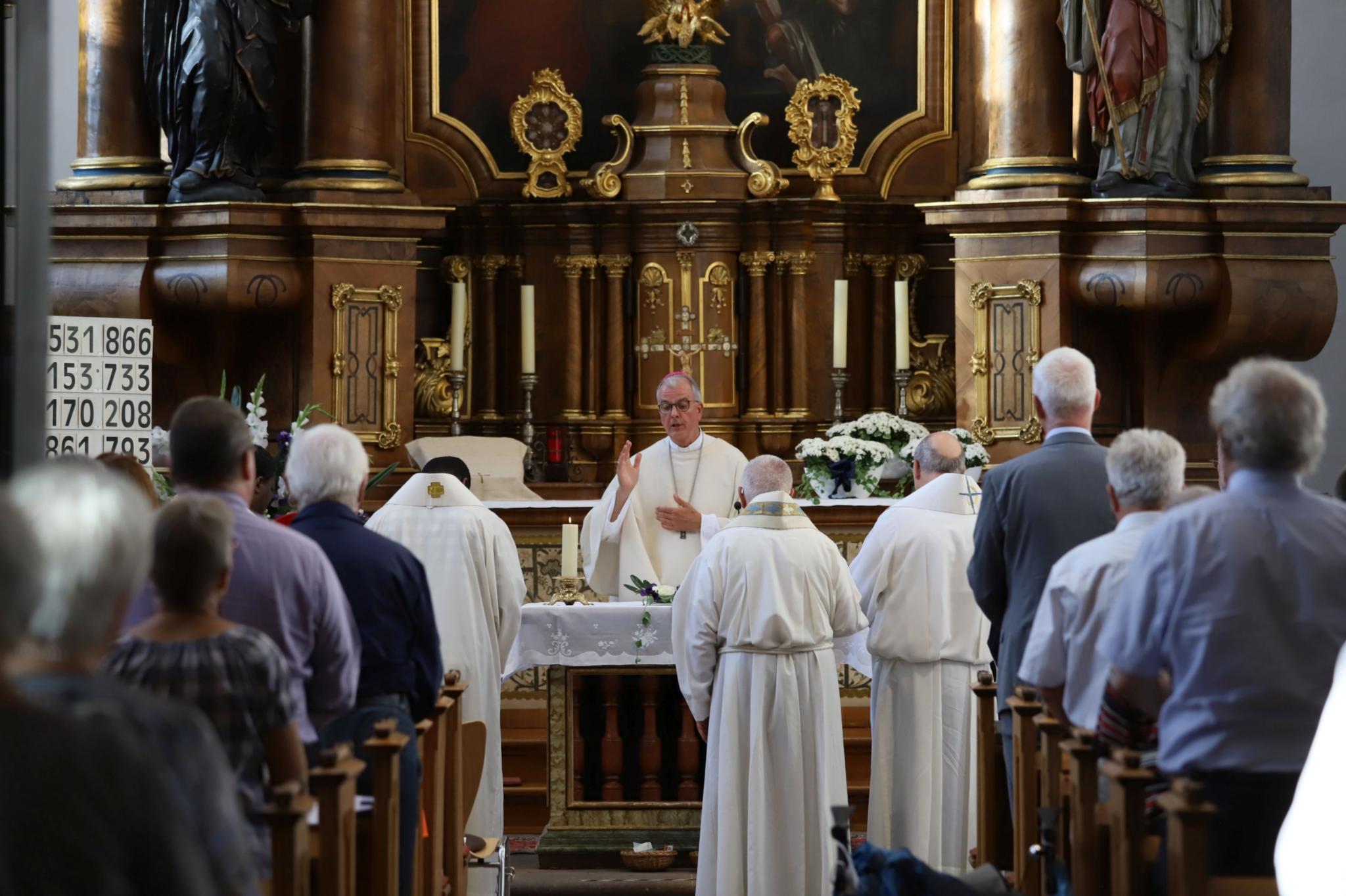 Weihbischof Peters stand dem Gottesdienst anlässlich der Wiedereröffnung vor (Foto: Isabel Athmer/Bistum Trier)