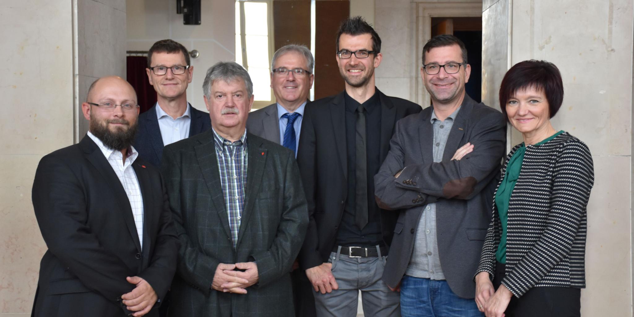 v.l.: Alexander Sauer (ver.di), Joachim Zimmer (Justiziar im Katholischen Büro Saarland), Eugen Roth (stellvertretender Vorsitzender DGB Rheinland-Pfalz/Saarland), Frank-Matthias Hofmann (Beauftragter der Evangelischen Kirchen im Saarland), Martin Schedler (Bronzemedaille im Team bei der Ultratrail-WM), Bodo Busse (Generalintendant Saarländisches Staatstheater), Katja Göbel (Leiterin Katholisches Büro Saarland).