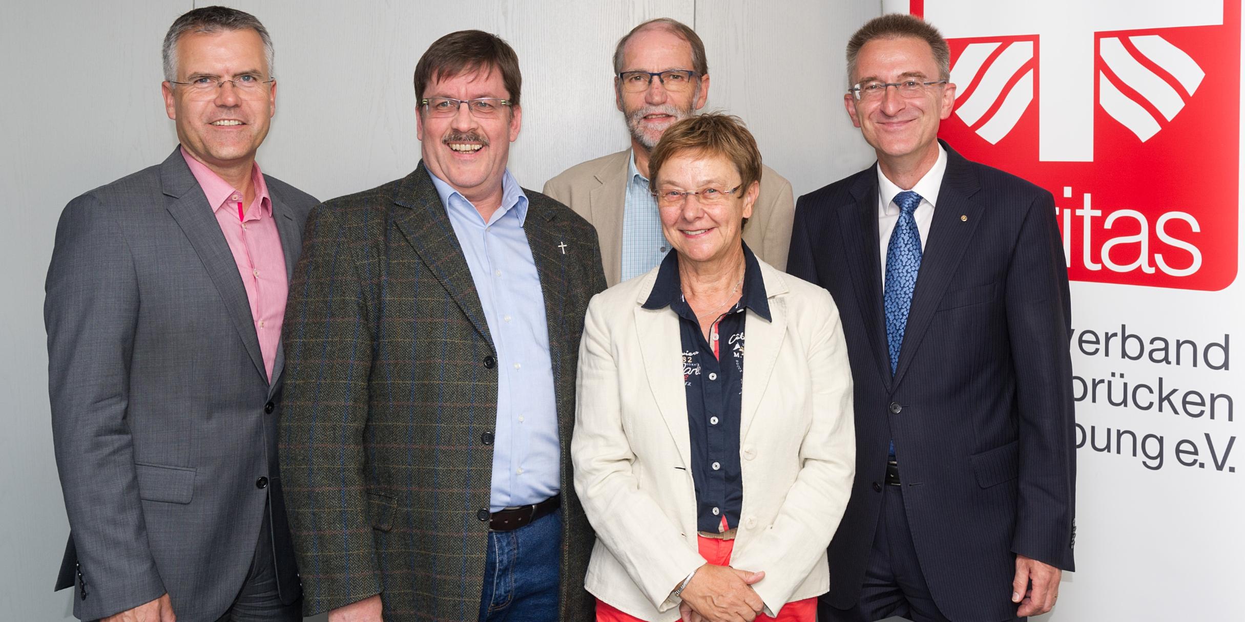 vlnr: Michael Groß (Caritasdirektor), Roland Isberner, Gisela Rink, Leo Strempel, Dr. Kyrill Schaefer