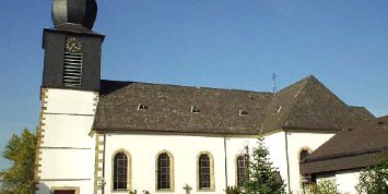 Die Kirche St. Crispinus und Crispinianus in Lisdorf (Foto: https://www.klingende-kirche.de/kirche.php)